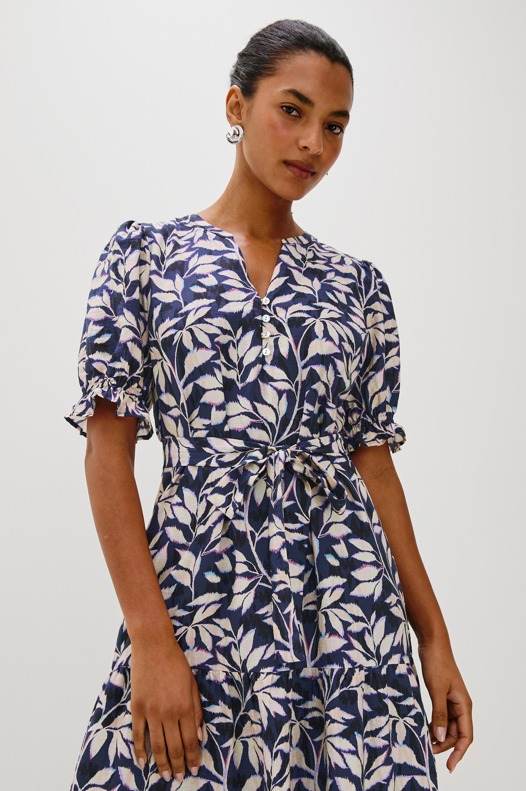 Robe ELIANA - Vignes bleu marine