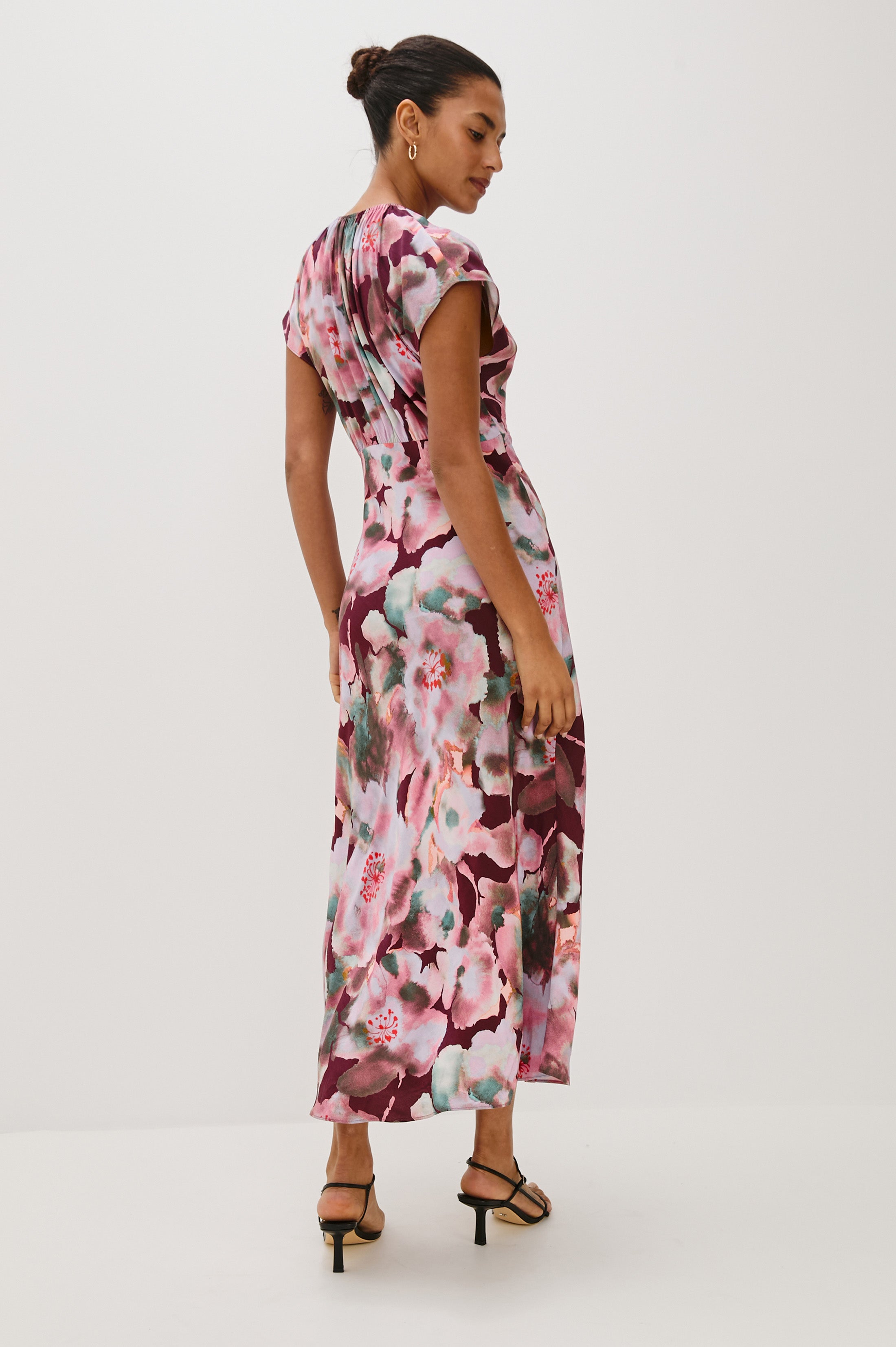 Robe KOURT - Verbena magenta