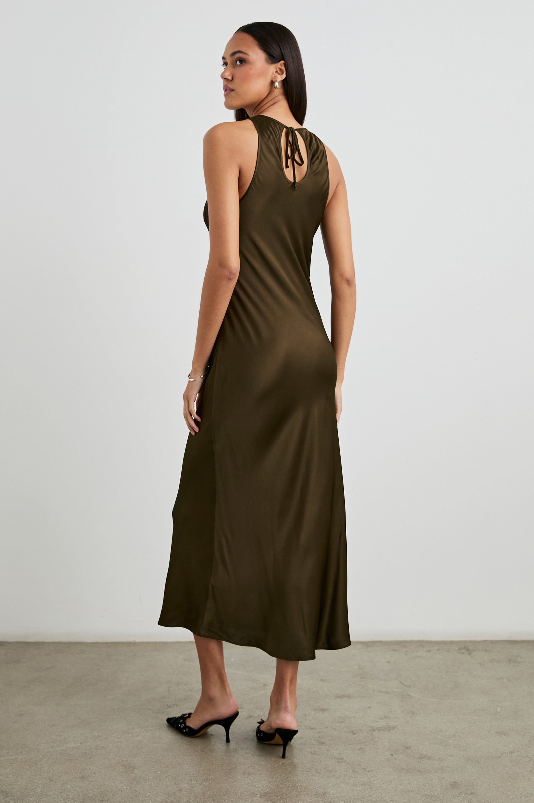 Robe SOLENE - VERT SAGE