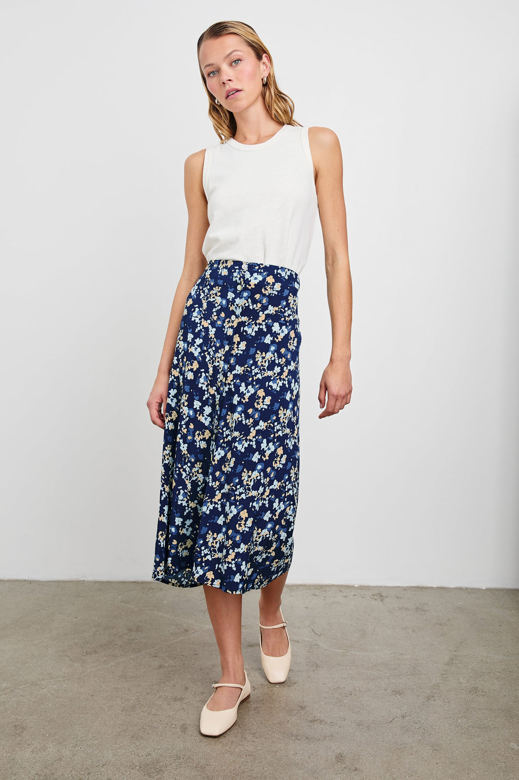 ROSETTA JUPPE - NAVY FLORA
